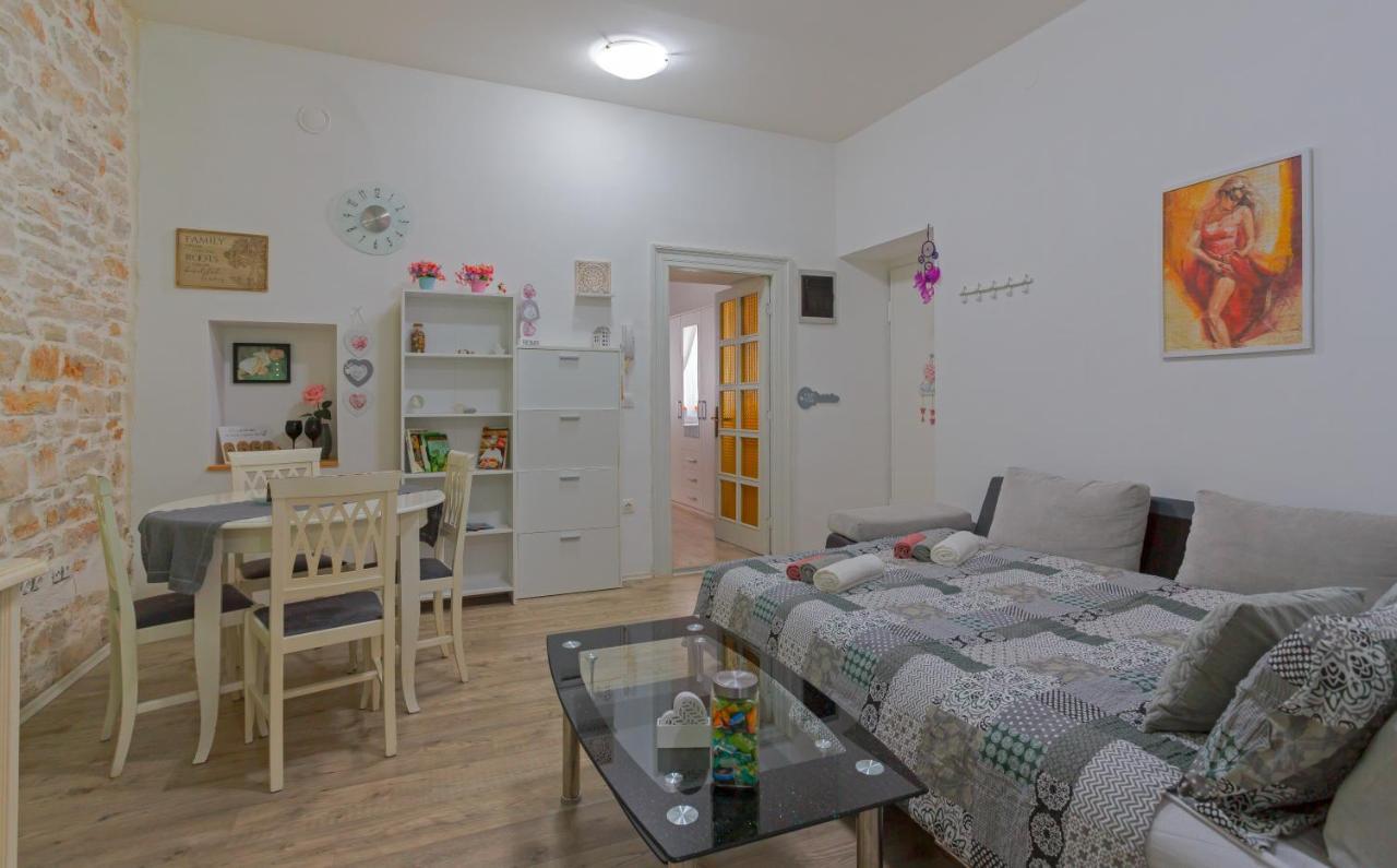 Rich Apartment Póla Kültér fotó